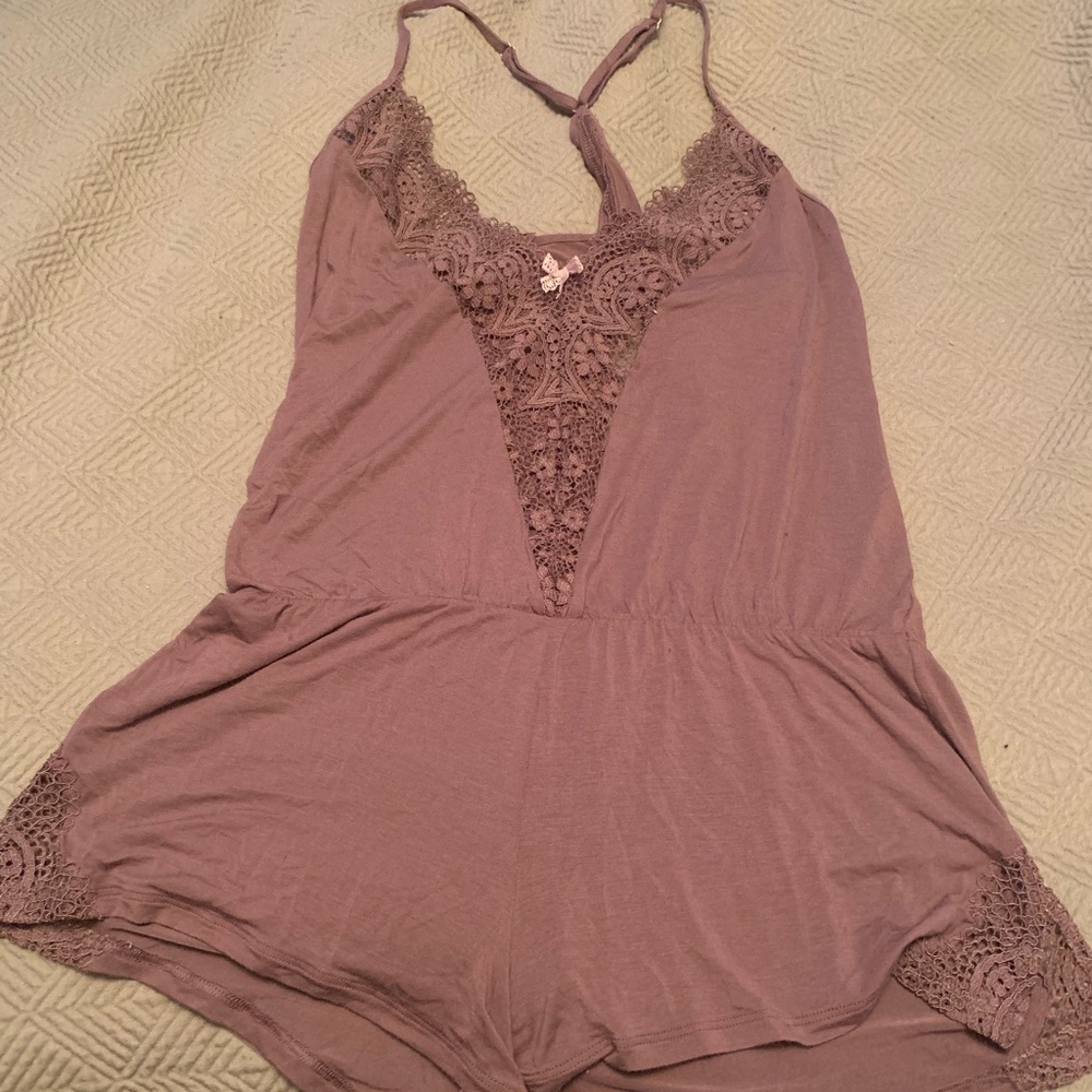 VS sleepwear